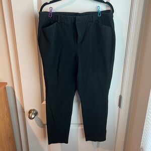 Old Navy Black High Rise Pixie Cut Fit Size 16
